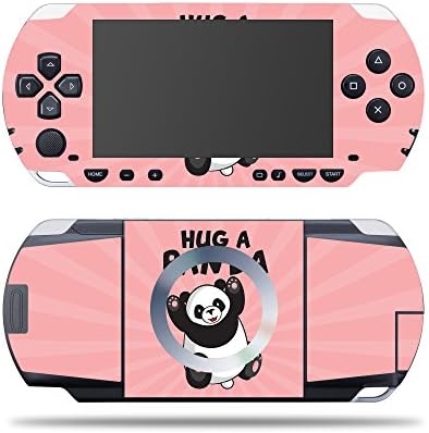 Sony PSP ile Uyumlu MightySkins Cilt – Panda'ya Sarılın / Koruyucu, Dayanıklı ve Benzersiz Vinil Çıkartma sarma Kapağı